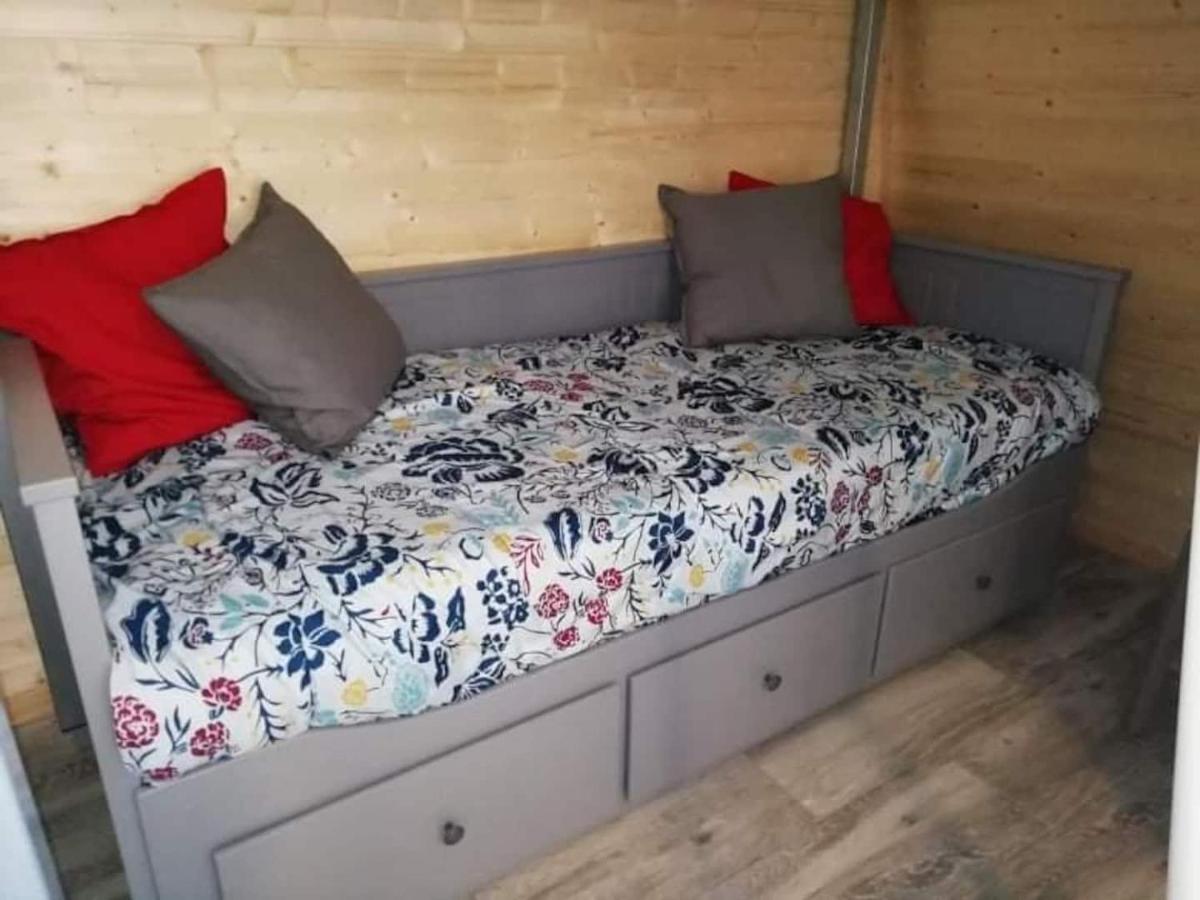Studio Marmotte Font-Romeu 4 Personnes Avec Balcon Residence Val Soleil Entierement Renove En Juin 2021 Place De Parking & Wifi Gratuit , Draps & Serviettes De Toilettes Non Inclus, Sabanas Y Toallas No Incluidos Dış mekan fotoğraf
