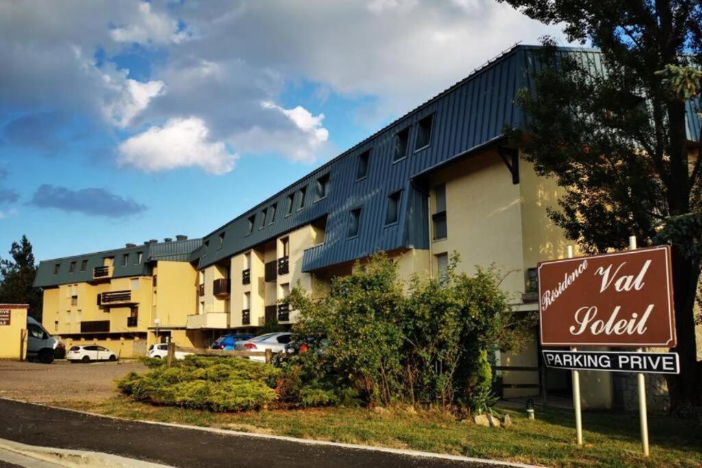 Studio Marmotte Font-Romeu 4 Personnes Avec Balcon Residence Val Soleil Entierement Renove En Juin 2021 Place De Parking & Wifi Gratuit , Draps & Serviettes De Toilettes Non Inclus, Sabanas Y Toallas No Incluidos Dış mekan fotoğraf
