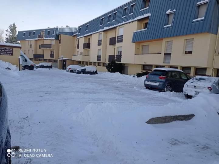 Studio Marmotte Font-Romeu 4 Personnes Avec Balcon Residence Val Soleil Entierement Renove En Juin 2021 Place De Parking & Wifi Gratuit , Draps & Serviettes De Toilettes Non Inclus, Sabanas Y Toallas No Incluidos Dış mekan fotoğraf